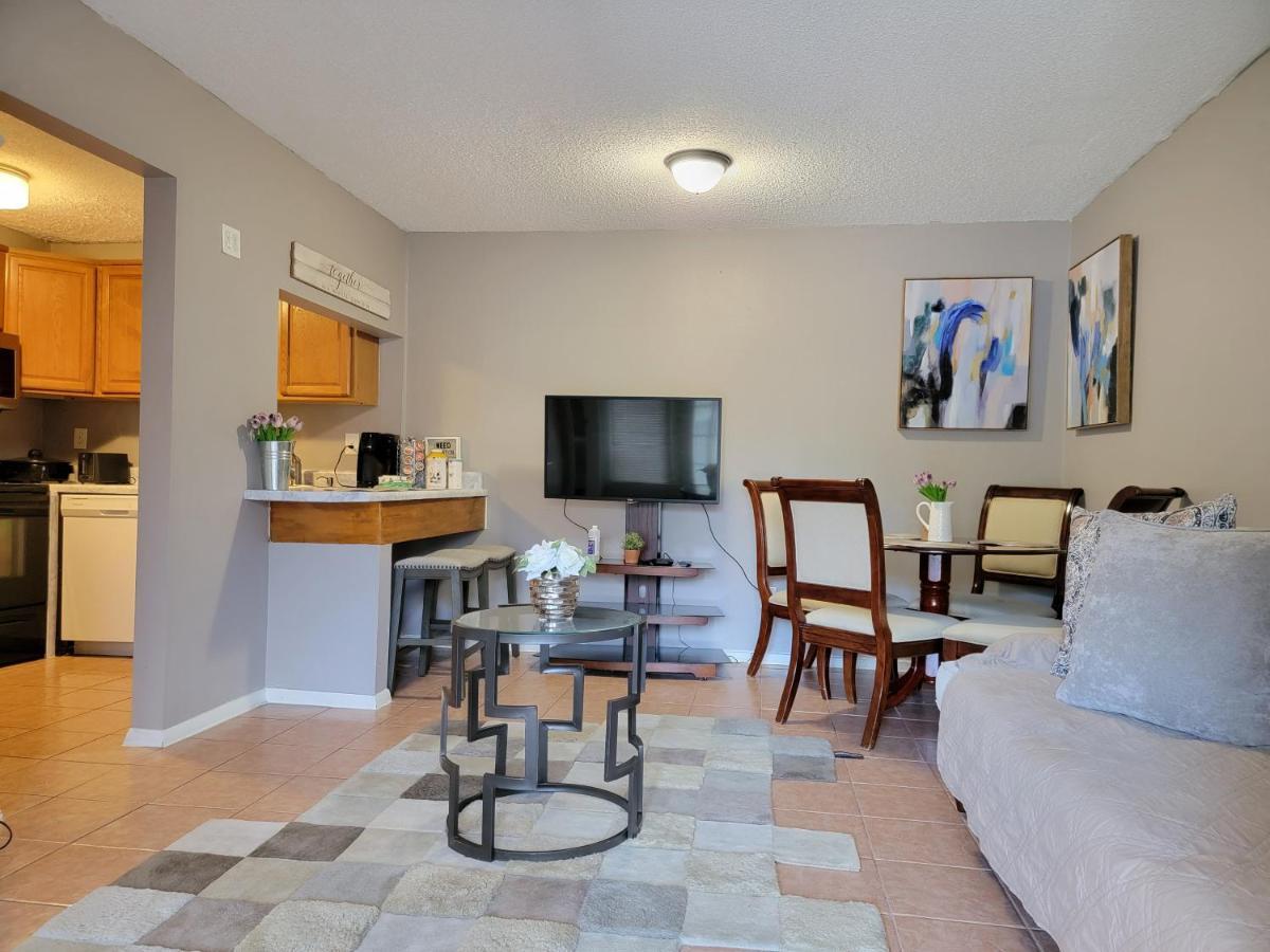 Comfy & Convenient 1Br Apartment Near Oaks Mall & Medical Center Fast Wifi Gainesville Exterior photo